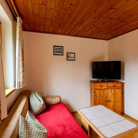 Holiday home In Near Slopes, Cleaning Included Piesendorf